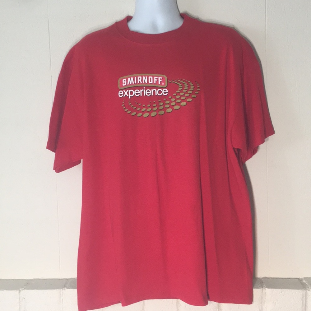 SMIRNOFF EXPERIENCE T-SHIRT RED EXTRA LARGE.